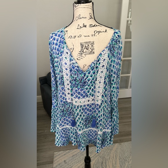 LILLY PULITZER Amisa Flounce Top XL - Picture 3 of 9